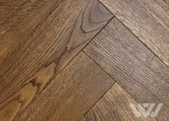 Фото №1 - Инженерная доска Стародуб Карельская Дуб Кивач