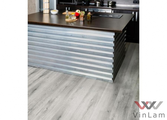 Фото №1 - Виниловая плитка Alpine Floor CLASSIC Дуб Тисс ECO 135-6 MC 