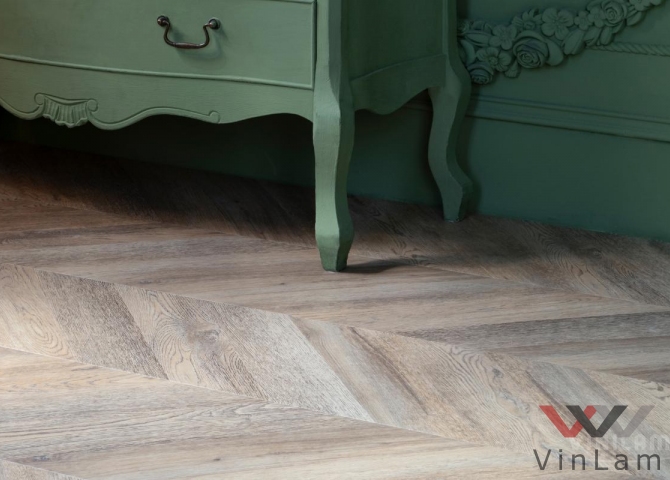 Фото №2 - Виниловая плитка VINILAM PARQUET CHEVRON RI153616CL4 Шеврон Шампань