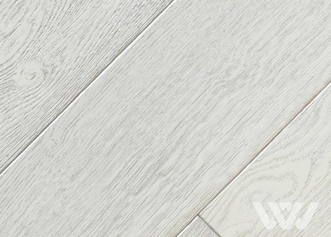 Фото №1 - Инженерная доска Vecchio Parquet Модерн Дуб эмаль белая с патиной серебро