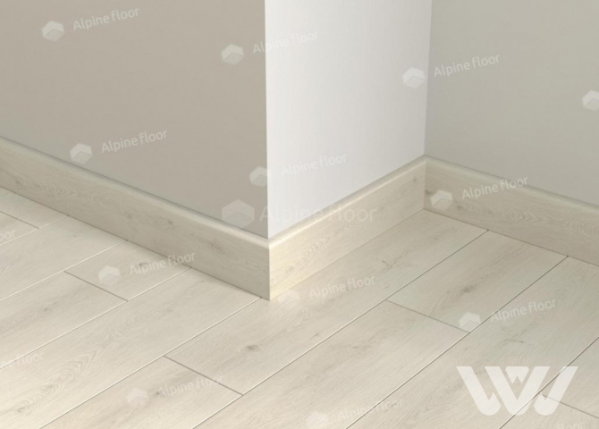 Фото №1 - Плинтус Alpine Floor Parquet Light Гиперион SK 11-25