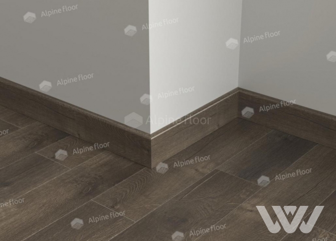 Фото №1 - Плинтус Alpine Floor Parquet Light Дуб Антарес SK 13-19