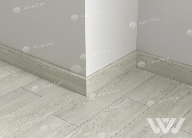 Фото №1 - Плинтус Alpine Floor Parquet Light Дуб Арктик SK 13-4