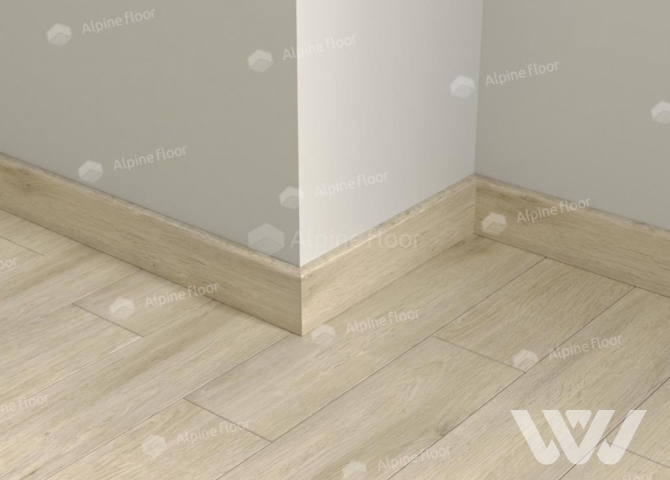 Фото №1 - Плинтус Alpine Floor Parquet Light Дуб Медия SK 13-20
