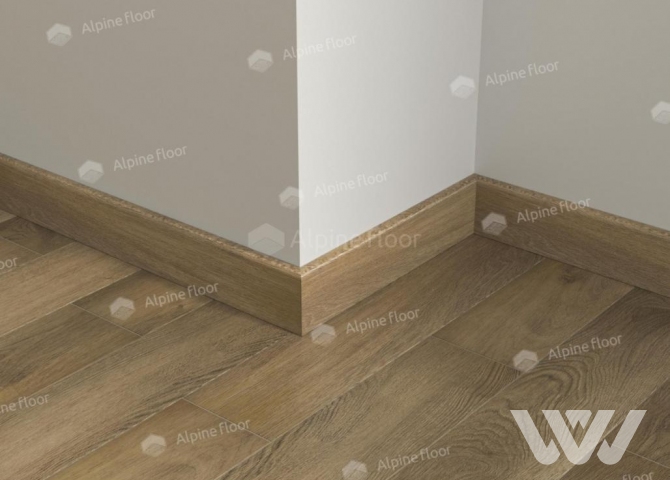 Фото №1 - Плинтус Alpine Floor Parquet Light Дуб Насыщенный SK 13-7