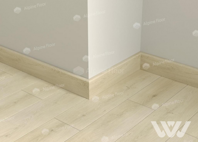 Фото №1 - Плинтус Alpine Floor Parquet Light Кипарисовая SK 11-26