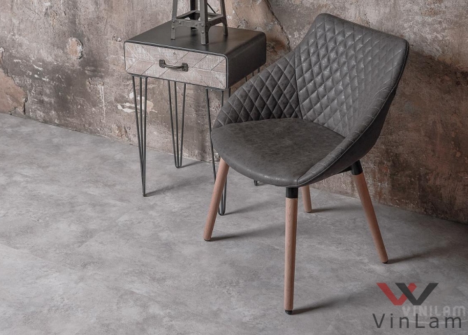 Фото №1 - Виниловая плитка VINILAM CERAMO VINILAM STONE 61606 Бетон