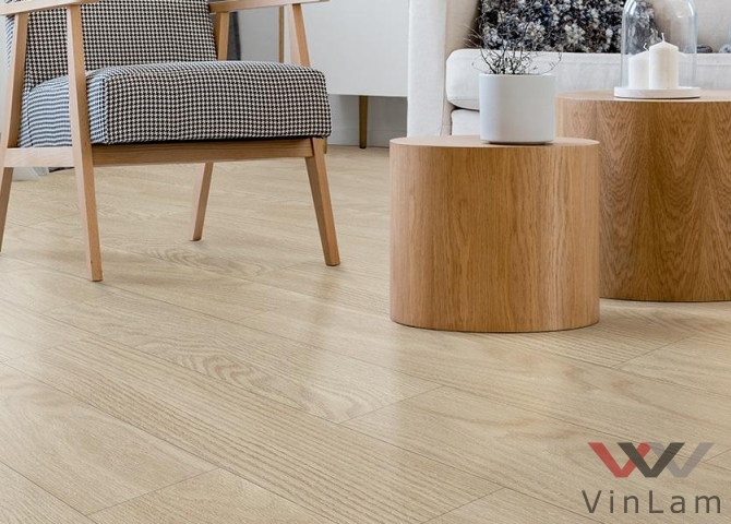 Фото №1 - Виниловый ламинат FloorFactor Classic Sic.04 Beige Smoke Oak