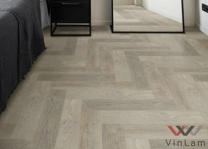 Фото №1 - Виниловый ламинат FloorFactor HERRINGBONE Graphite Oak HB 05